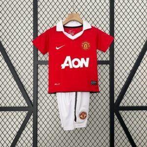 Manchester United I 10/11 Conjunto Infantil (Retrô)
