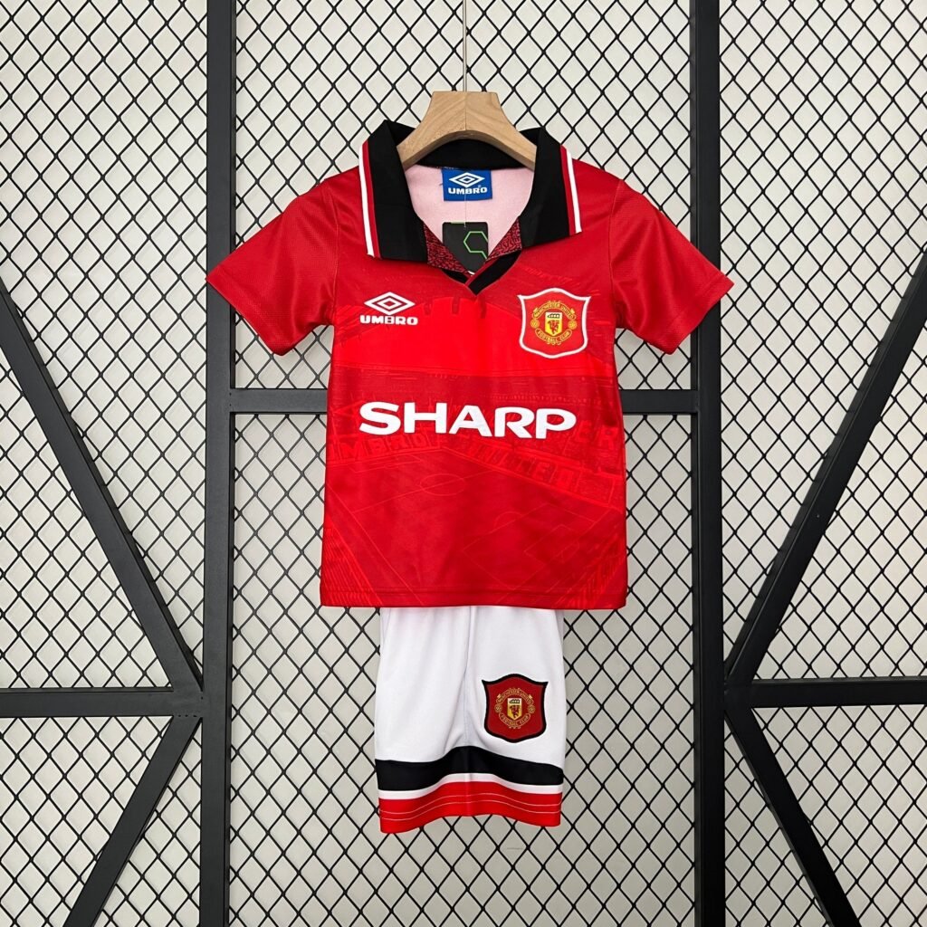 Manchester United I 94/96 Conjunto Infantil (Retrô)