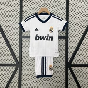 Real Madrid I 12/13 Conjunto Infantil (Retrô)